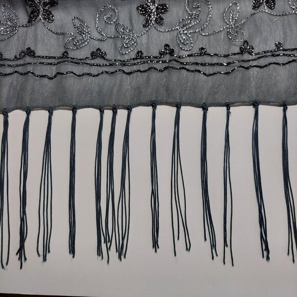 Unbranded Gray Shimmer Fringed Scarf - Picture 6 of 6